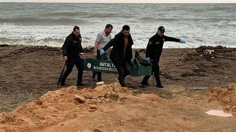 Yerlikaya: Antalya’da sahile vuran cesetler kaybolan tekneyle ilgili